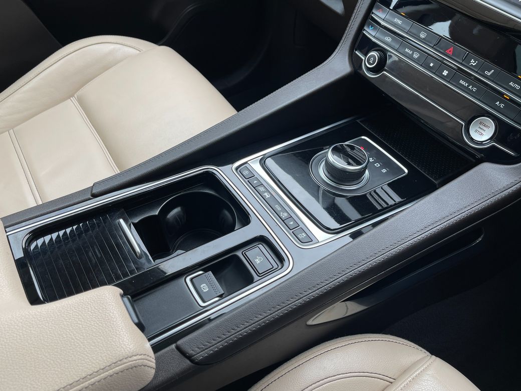 2020 Jaguar F-Pace