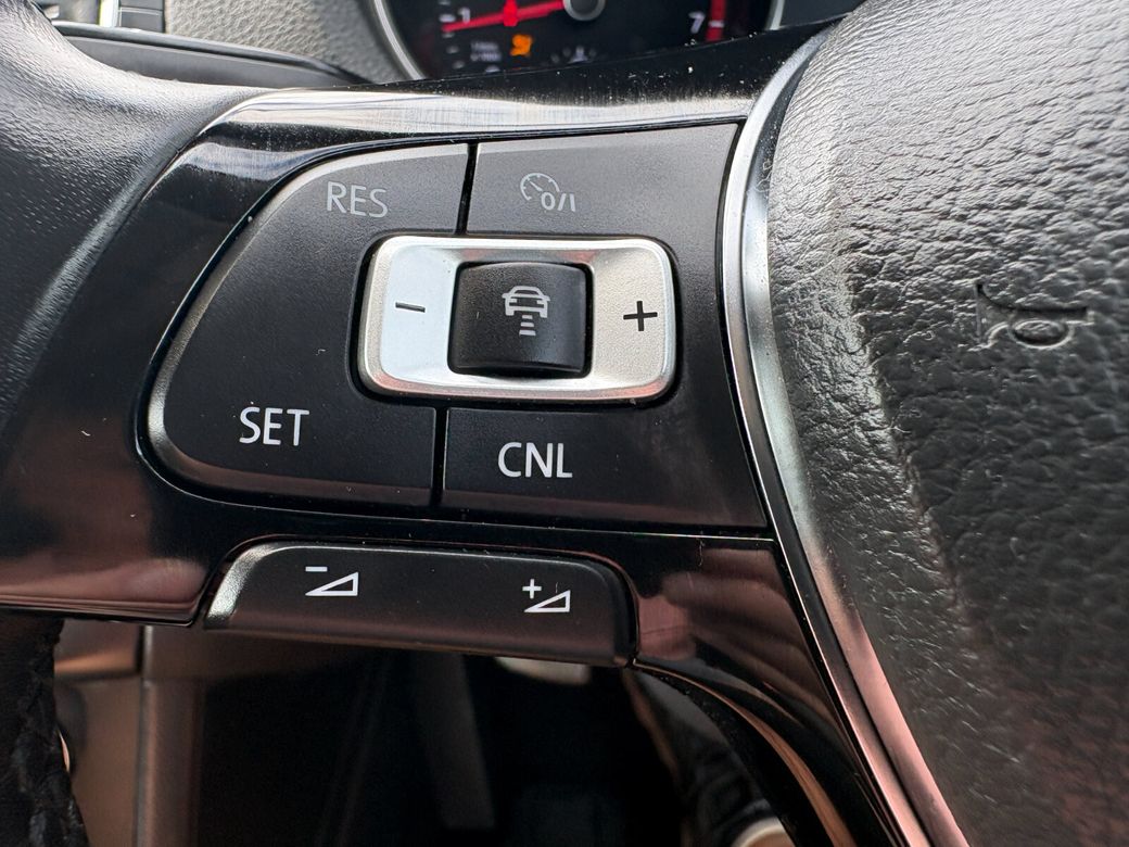 2016 Volkswagen Polo