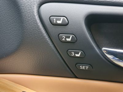 2014 Lexus IS 300h