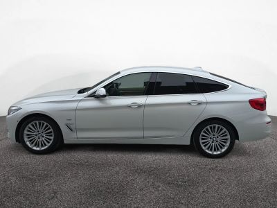 2017 BMW 320