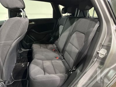 2017 Mercedes-Benz B 180