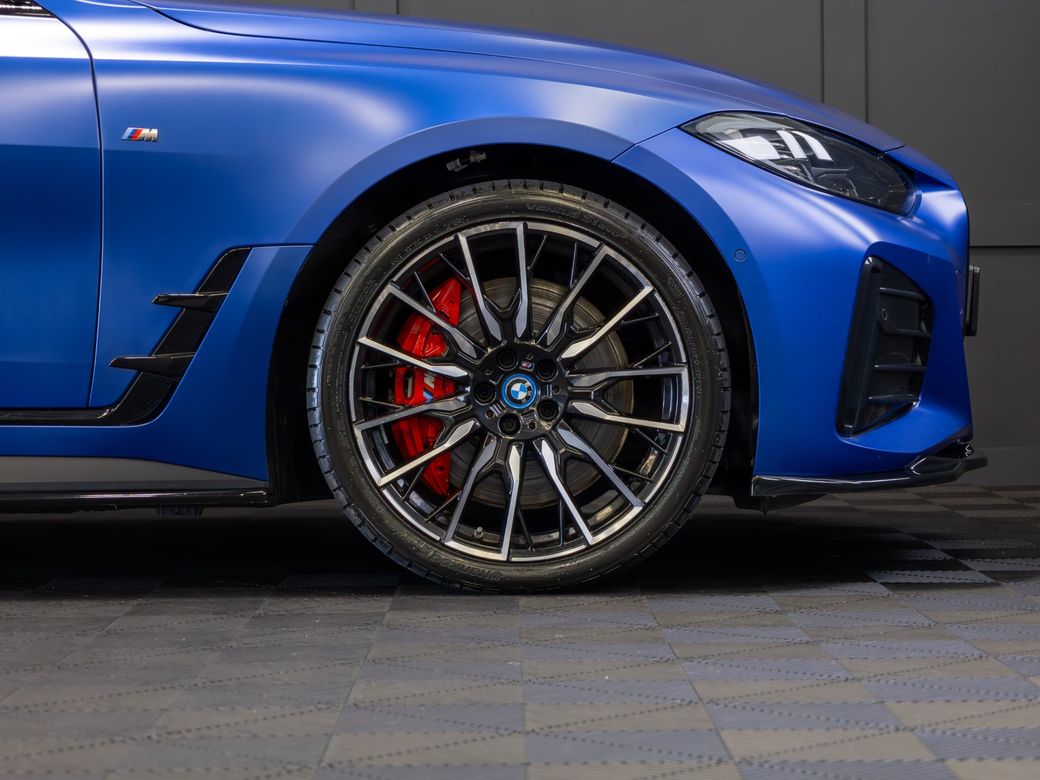 2023 BMW i4