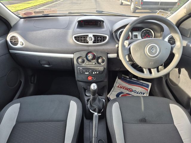 2011 Renault Clio