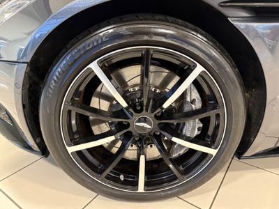 2022 Aston Martin DB11