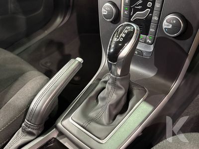 2019 Volvo V40