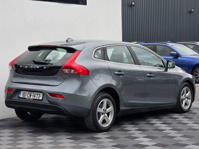 2016 Volvo V40