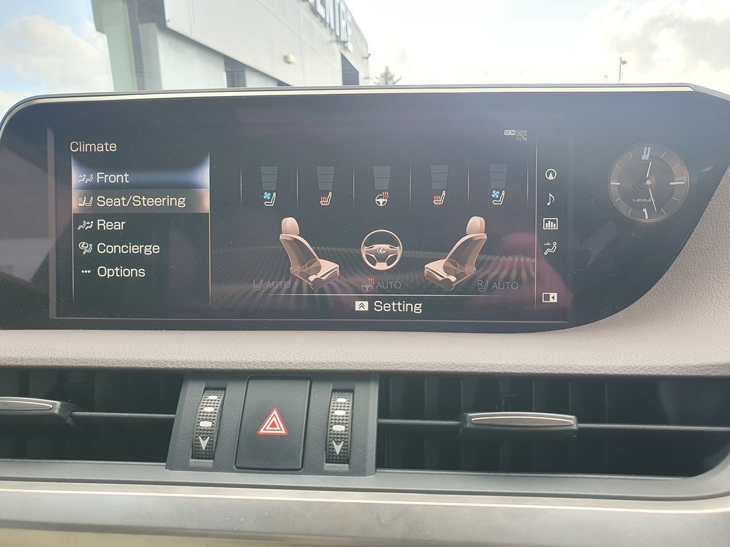 2019 Lexus ES 300h
