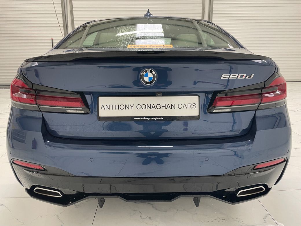 2022 BMW 5 Series