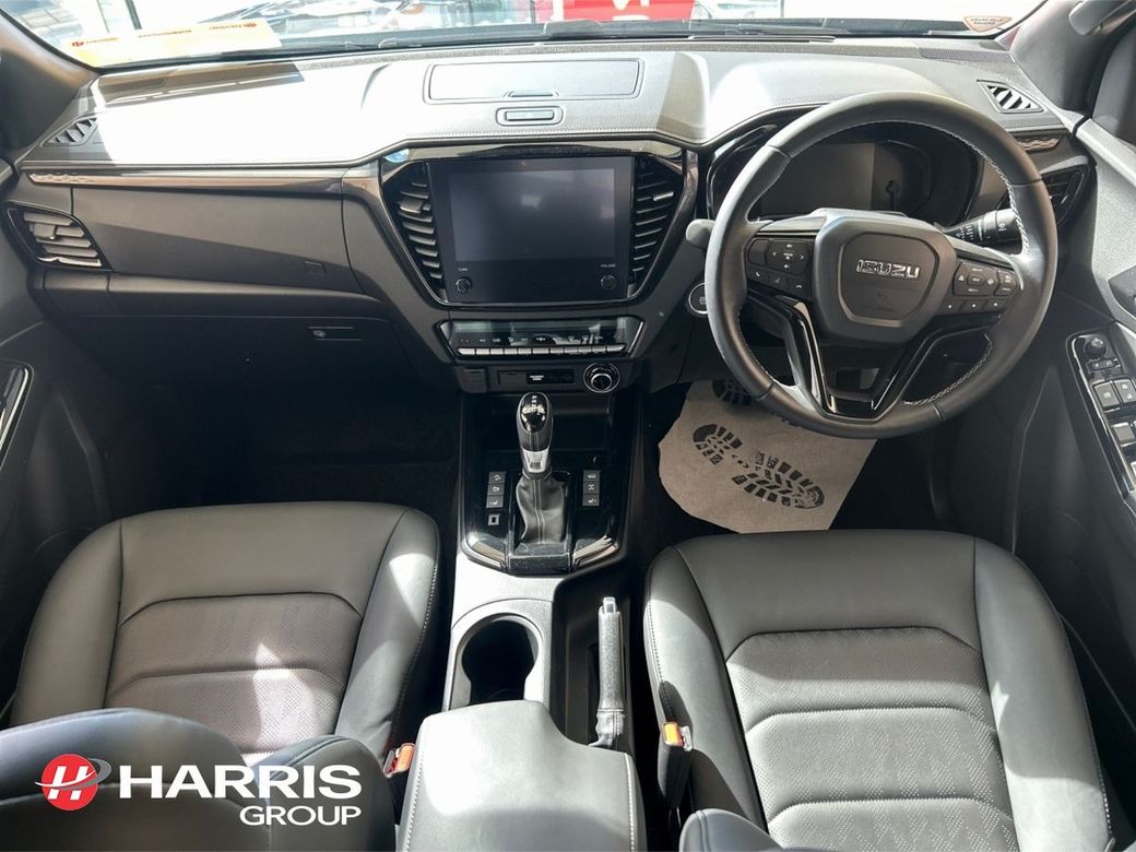 2026 Black Isuzu D-MAX