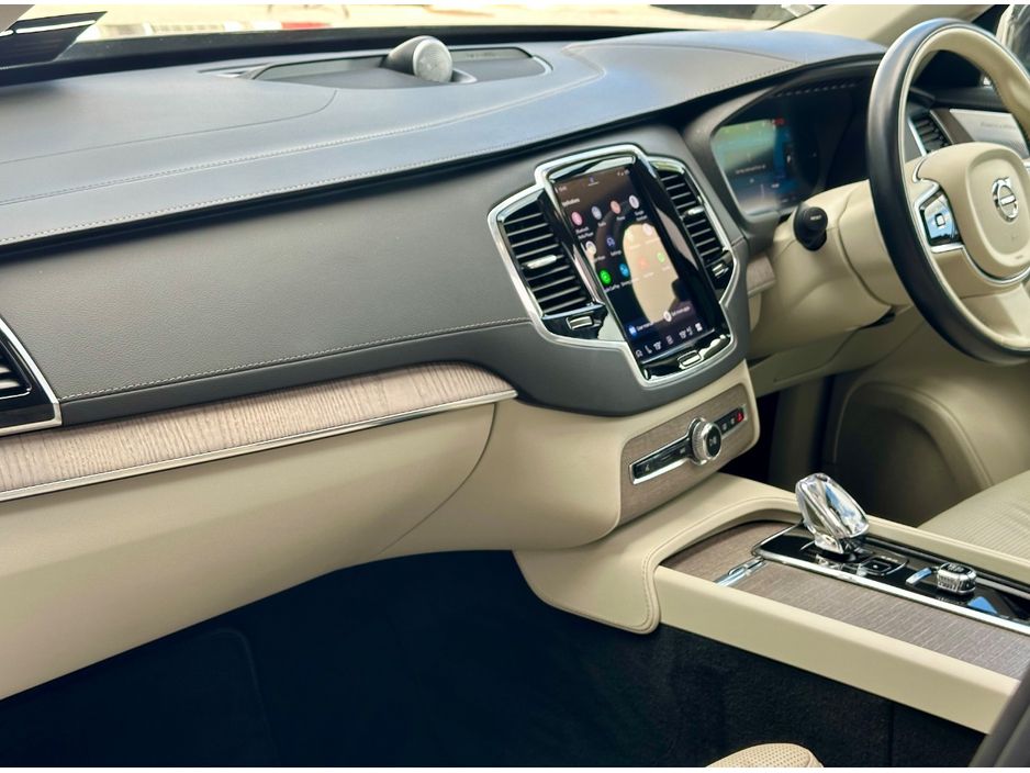 2023 Volvo XC90