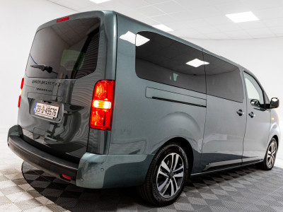 2025 Peugeot Traveller