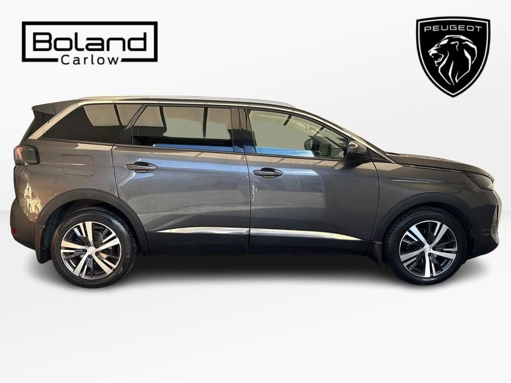 2021 Peugeot 5008