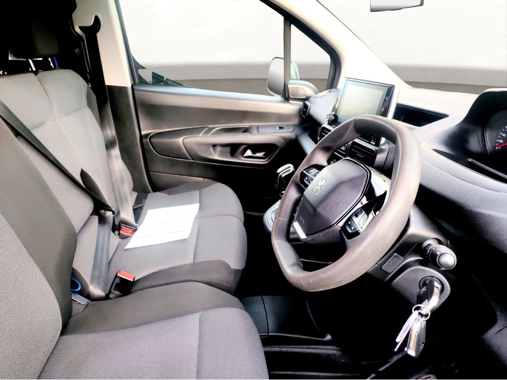 2021 Peugeot Partner