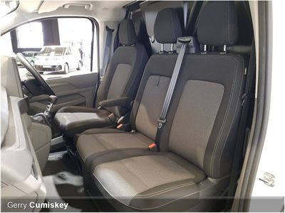 2025 Volkswagen Transporter