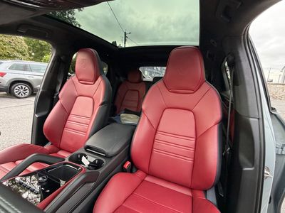 2024 Porsche Cayenne