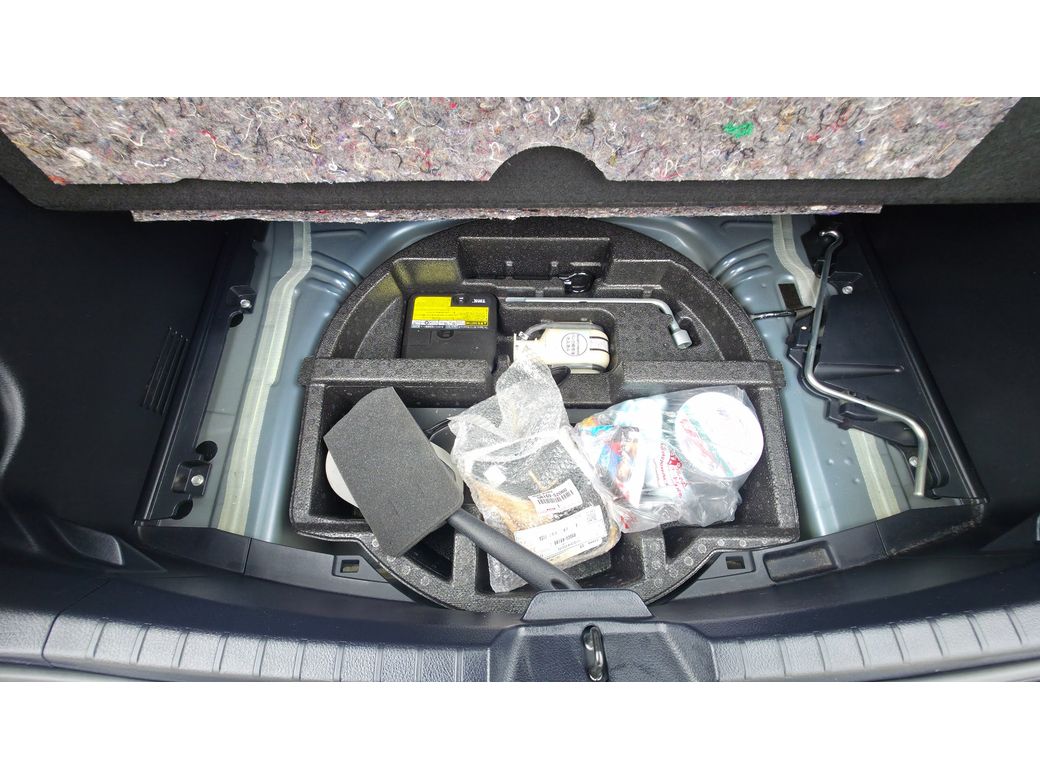 2017 Toyota Vitz