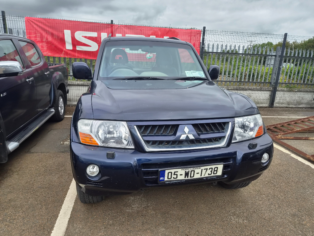 2005 Mitsubishi Pajero