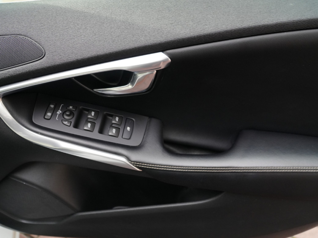 2016 Volvo V40