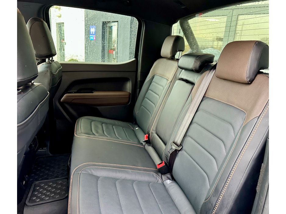 2025 Volkswagen Amarok