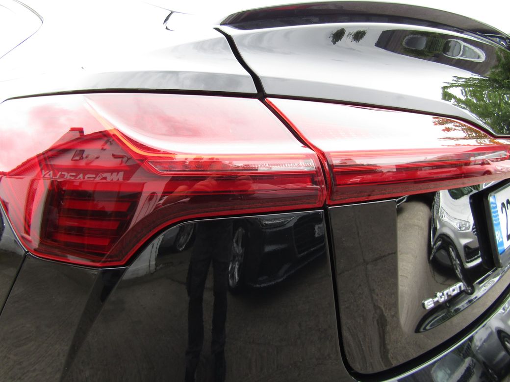 2022 Audi e-tron