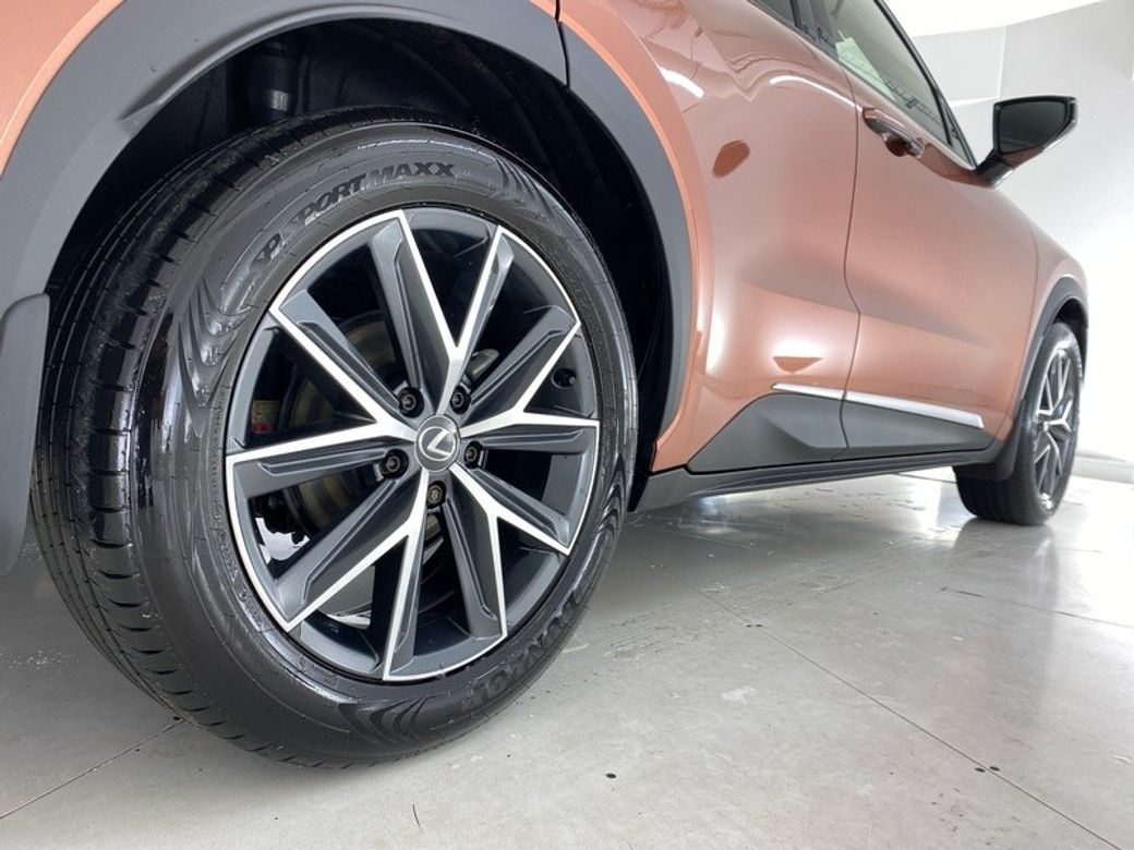 2025 Lexus LBX