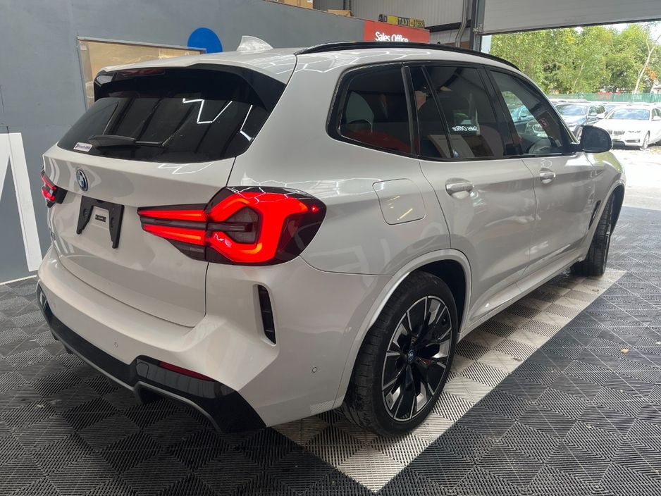 2025 BMW iX3
