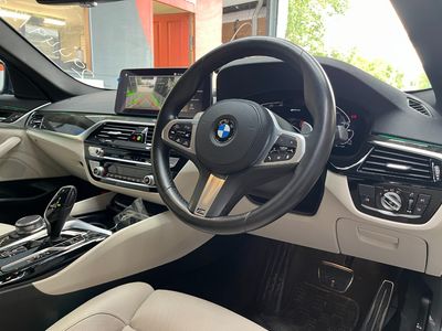 2021 BMW 5 Series