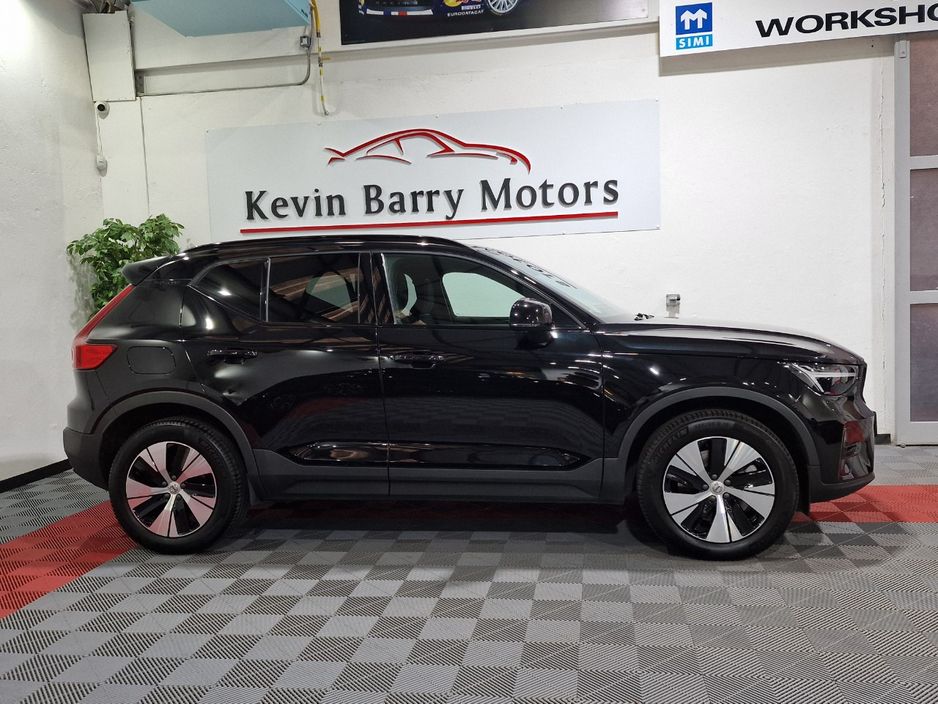 2023 Volvo XC40
