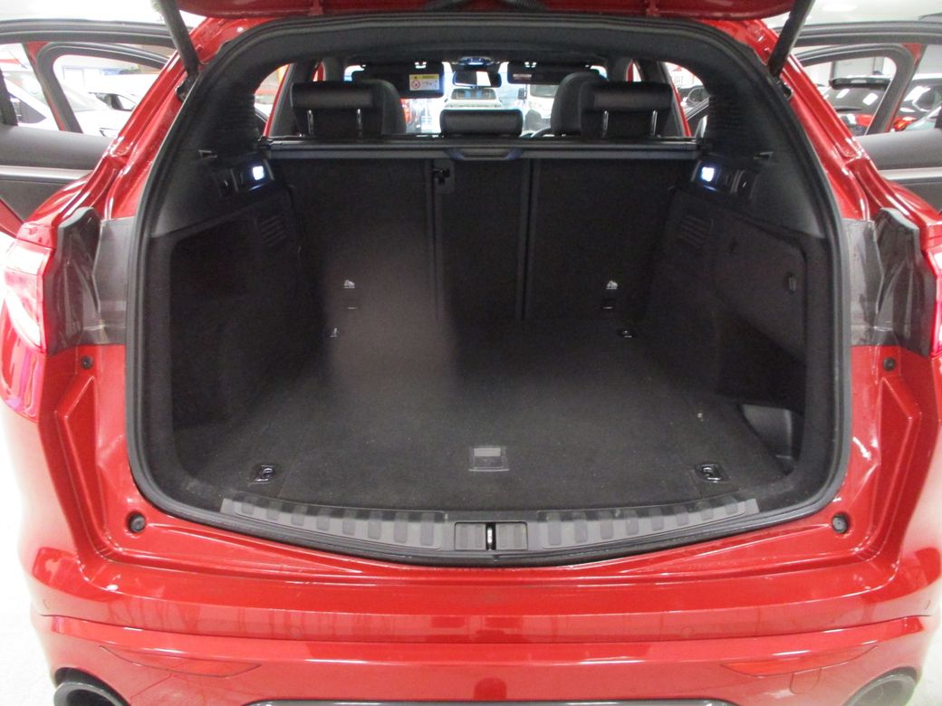 2023 Alfa Romeo Stelvio