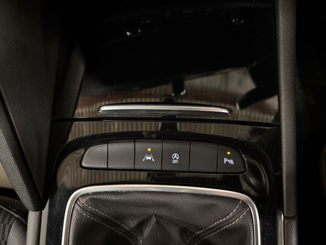 2021 Opel Insignia