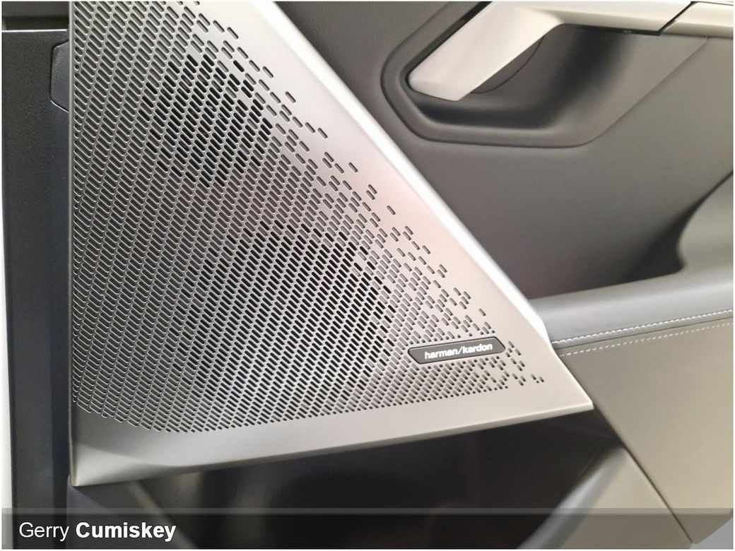 2025 BMW i5