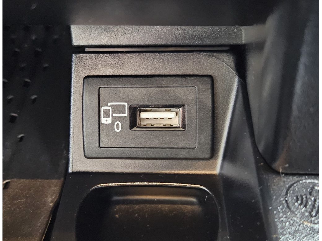 2019 Mercedes-Benz E 220