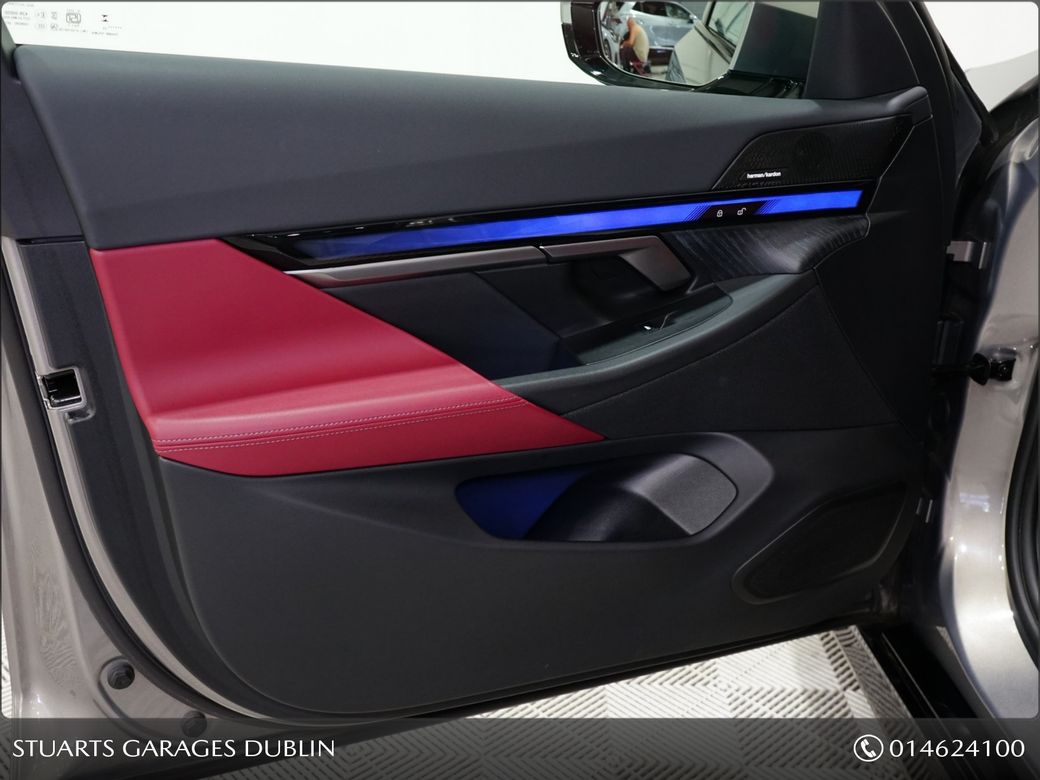 2024 BMW i5