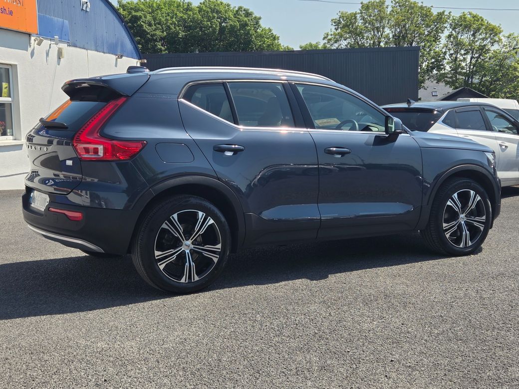 2022 Volvo XC40