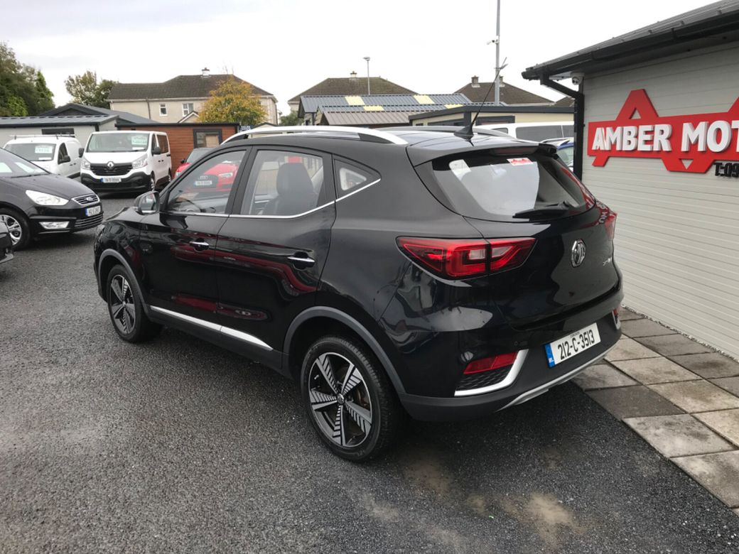 2021 MG ZS
