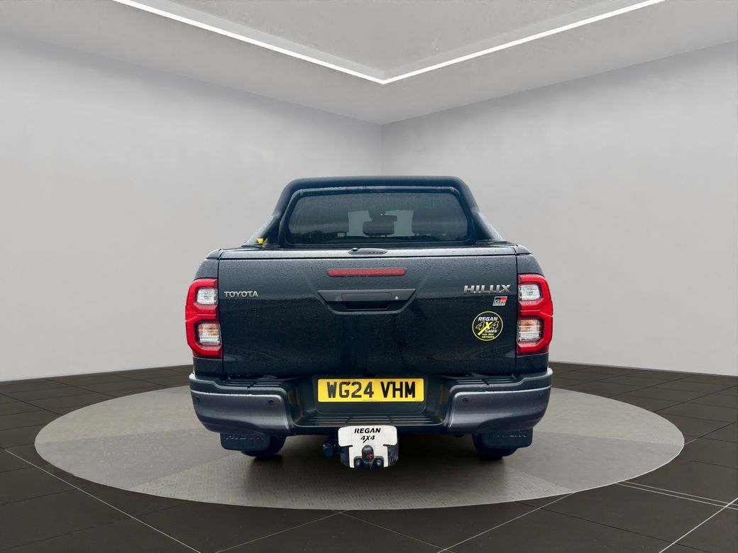 2024 Toyota Hilux
