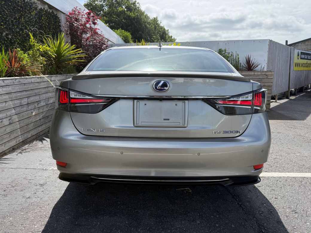 2017 Lexus GS 300H