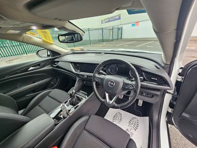 2020 Opel Insignia