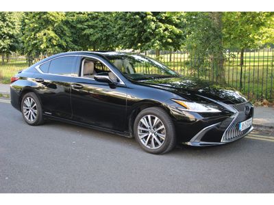 2019 Lexus ES 300h