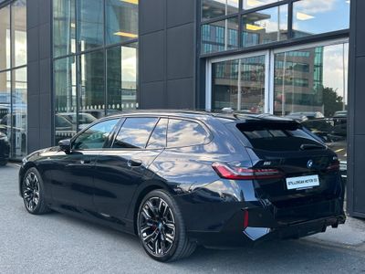 2025 BMW i5