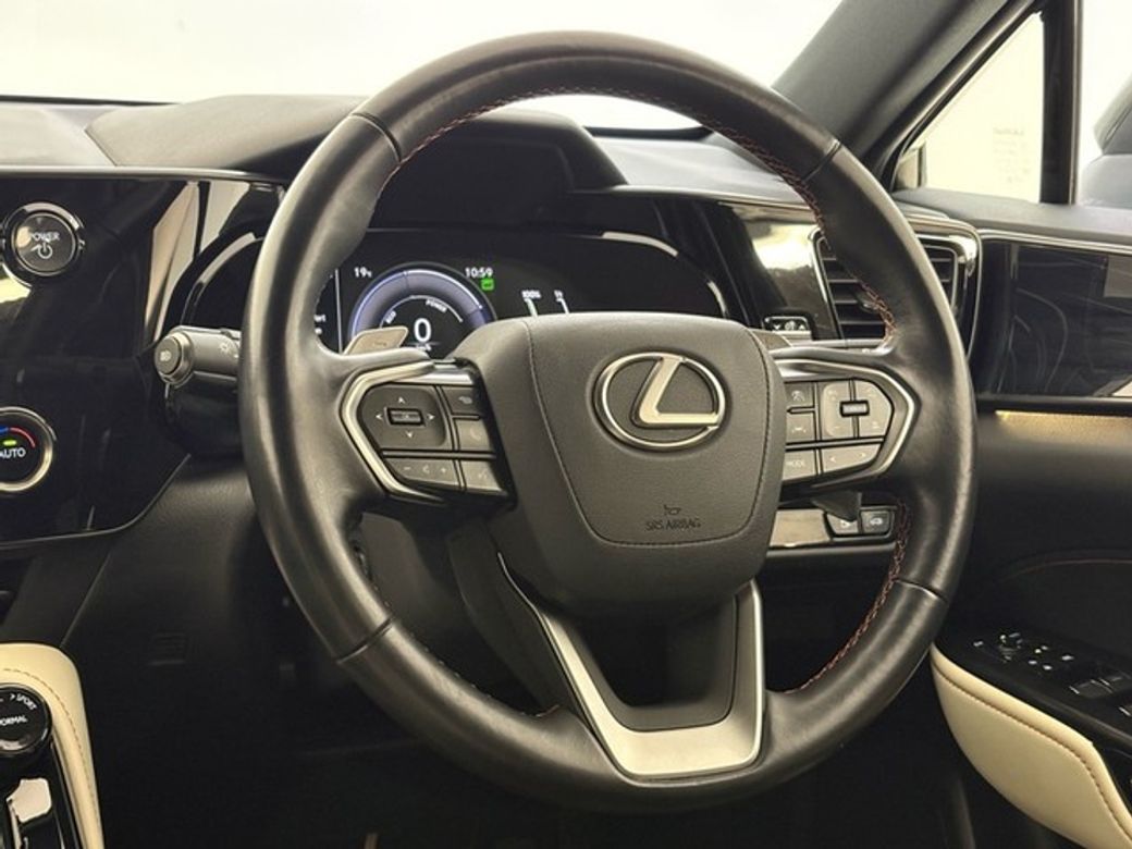 2023 Lexus NX 450H+