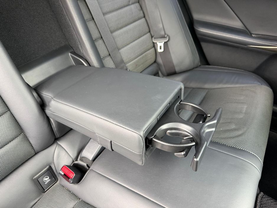 2018 Lexus IS 300h
