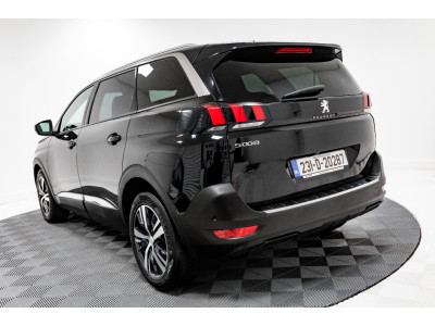 2023 Peugeot 5008