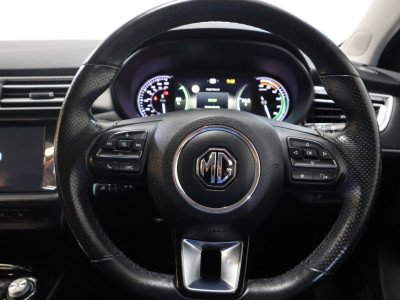 2022 MG 5