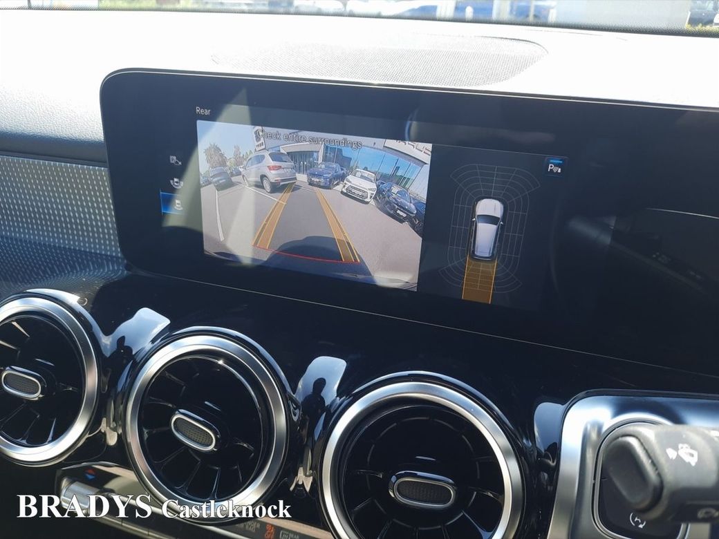 2023 Mercedes-Benz GLB Class