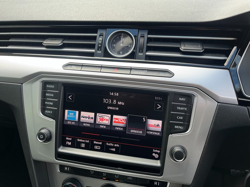 2016 Volkswagen Passat