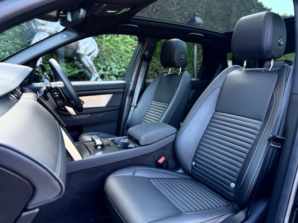 2025 Land Rover Discovery Sport