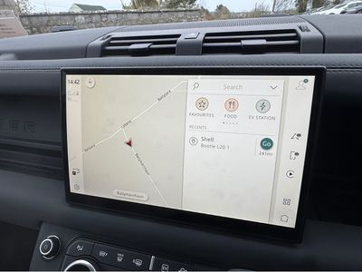 2025 Land Rover Defender