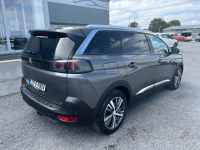 2022 Peugeot 5008