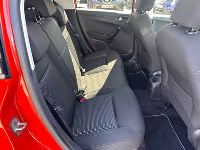 2015 Peugeot 208